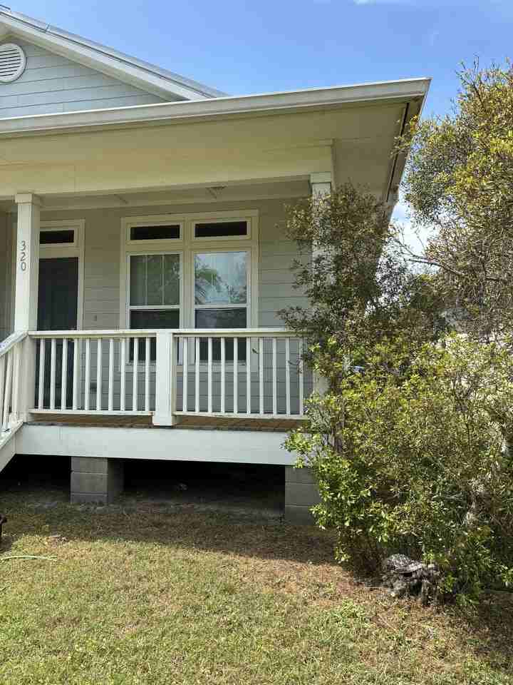 320 Saint Francis St #1 - Photo 7 of 7