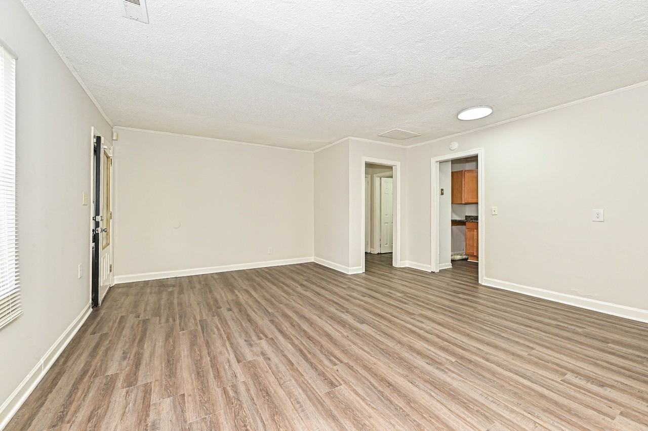 301 Seldon Dr #1 - Photo 6 of 21