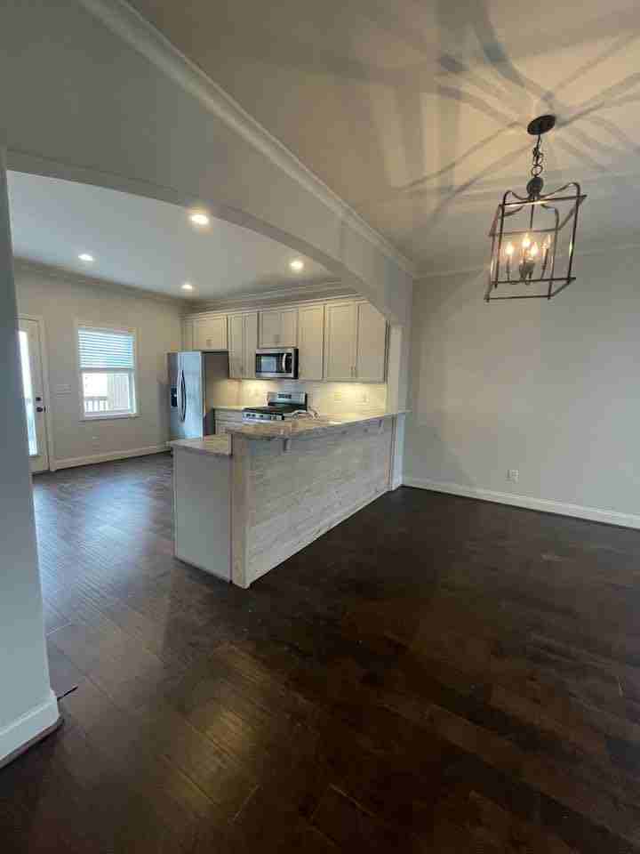 978 Lennox BlvdBirmingham, AL35216 - Photo 5 of 26