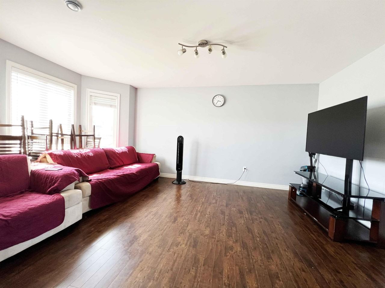 40 Ladysmith Dr #1 - Photo 4 of 13