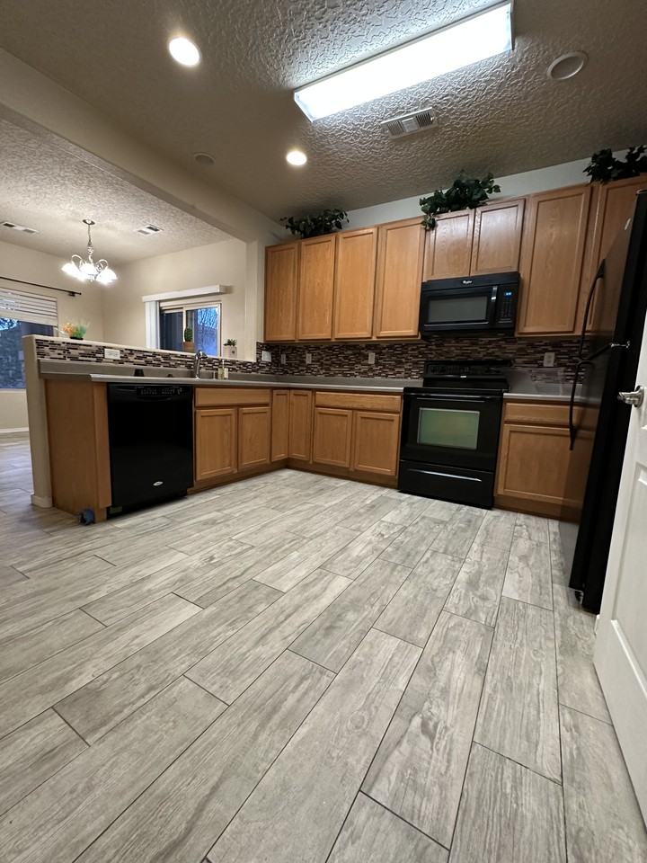 10944 Arguello Trl Ne #1 - Photo 6 of 25