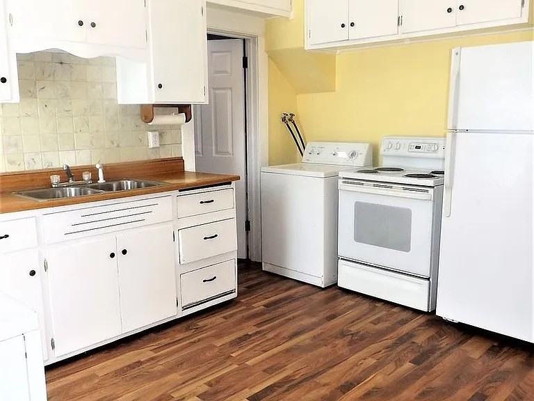 616 7th Ave S #1 - Photo 5 of 15