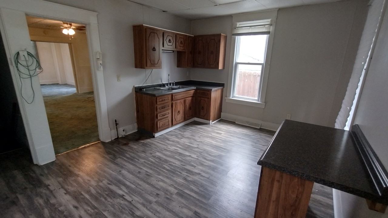 307 Summit Ave #1 - Photo 5 of 10