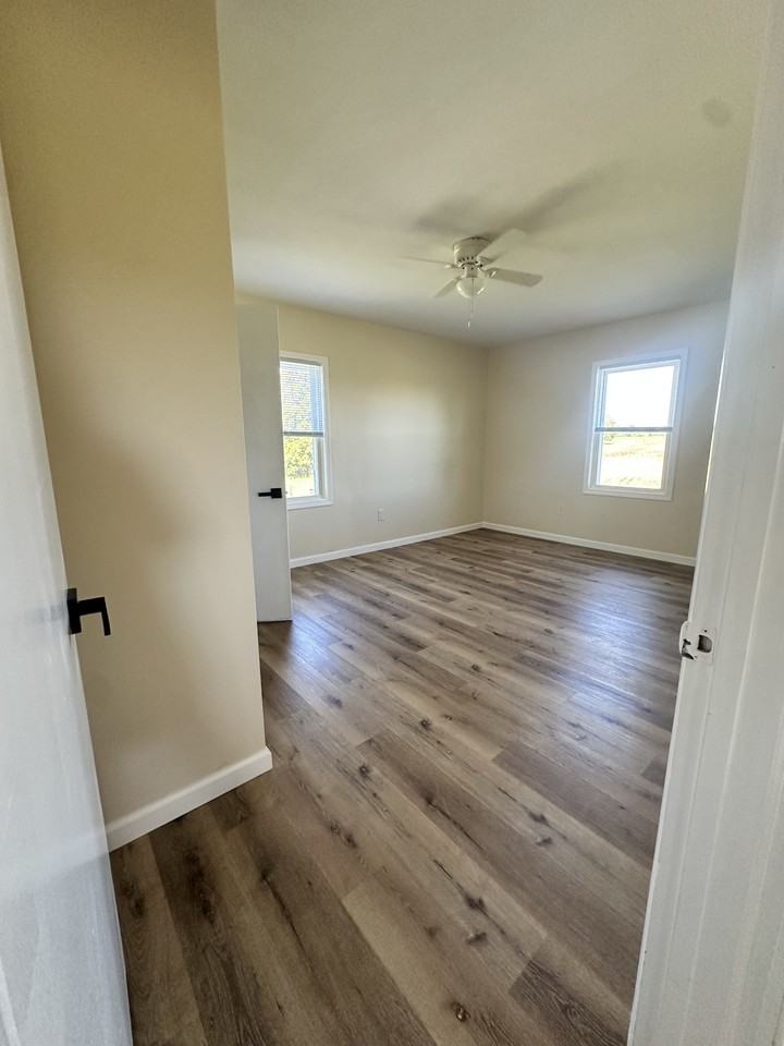 7541 Lafayette Rd #1 - Photo 6 of 20