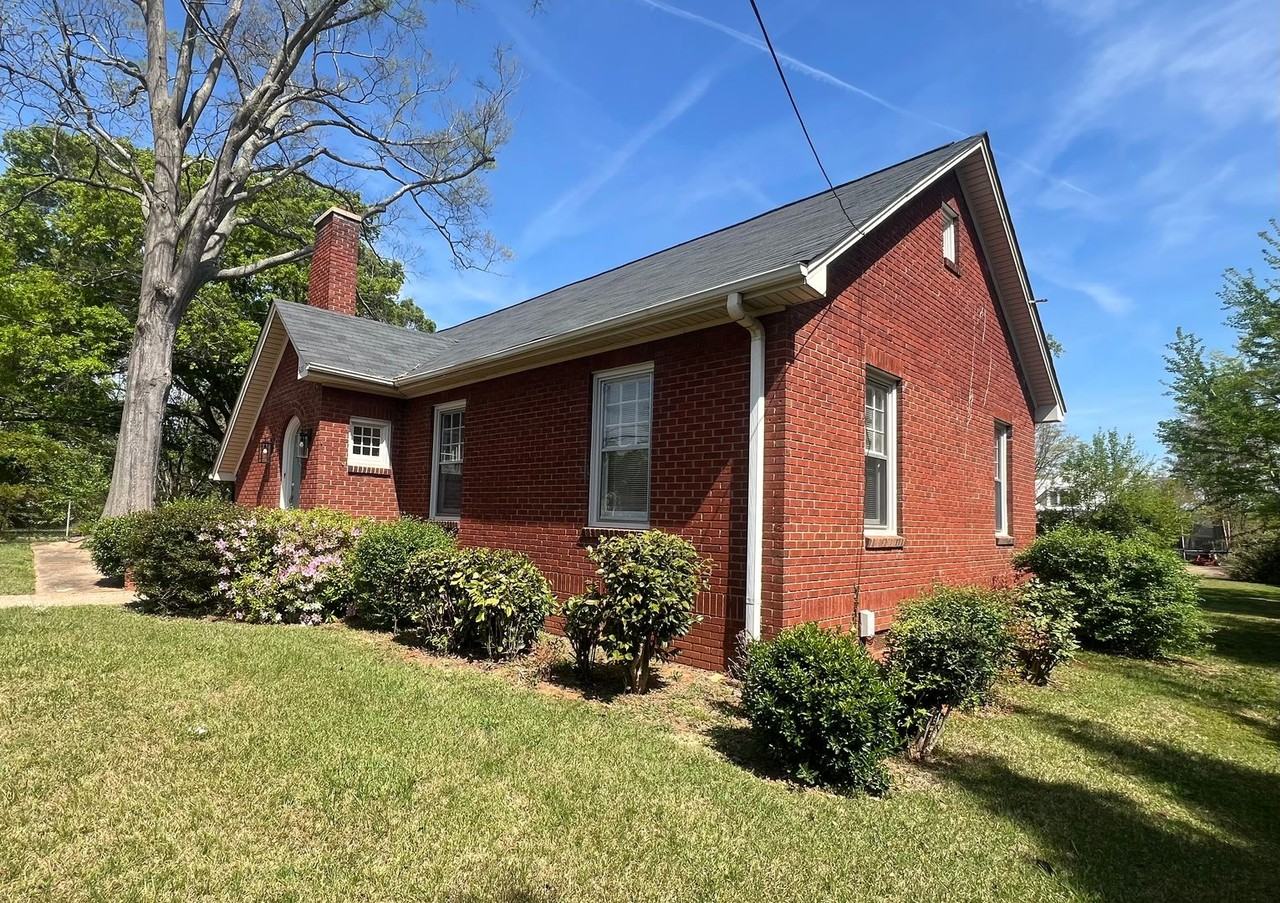 321 E Montgomery St - Photo 2 of 37