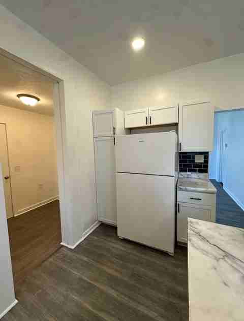 41 S Oakley Ave #1 - Photo 7 of 48