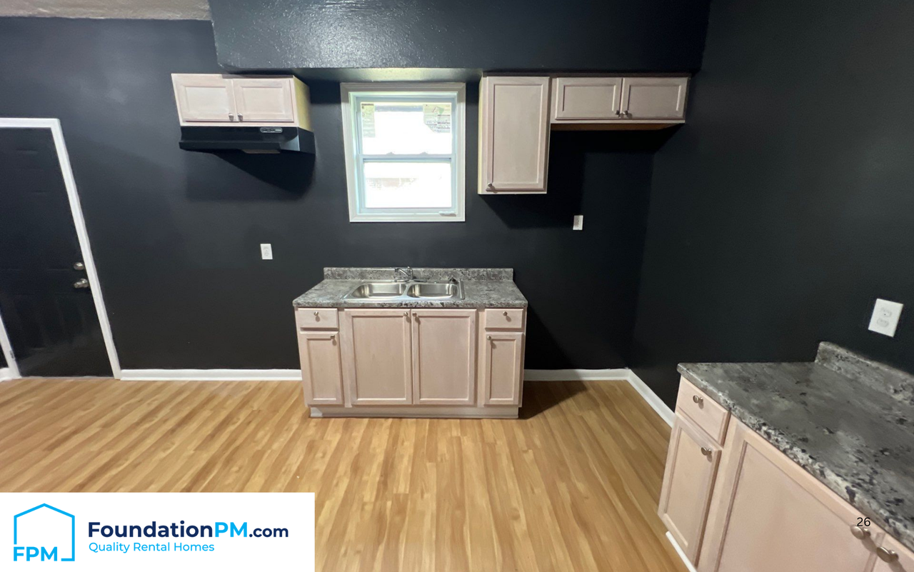 1191 Sylvan St #1 - Photo 4 of 12