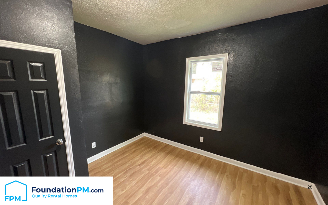 1191 Sylvan St #1 - Photo 7 of 12