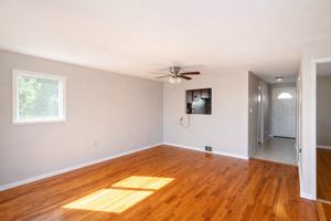 featured image of 355 MOON CLINTON ROADAPT 8