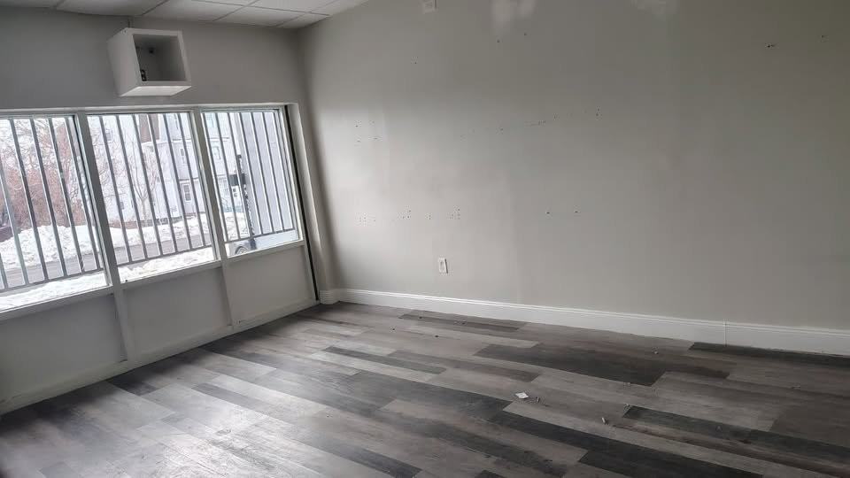 2739 Main St #4 - Photo 4 of 14