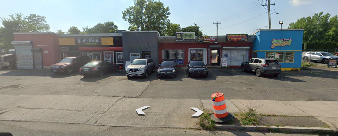 2739 Main St #4 - Photo 7 of 14