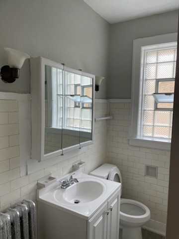 7377 N Damen Ave Apt J2 #J2 - Photo 6 of 27