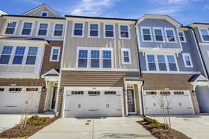 featured image of 5008 Jowetts Walk Dr #1