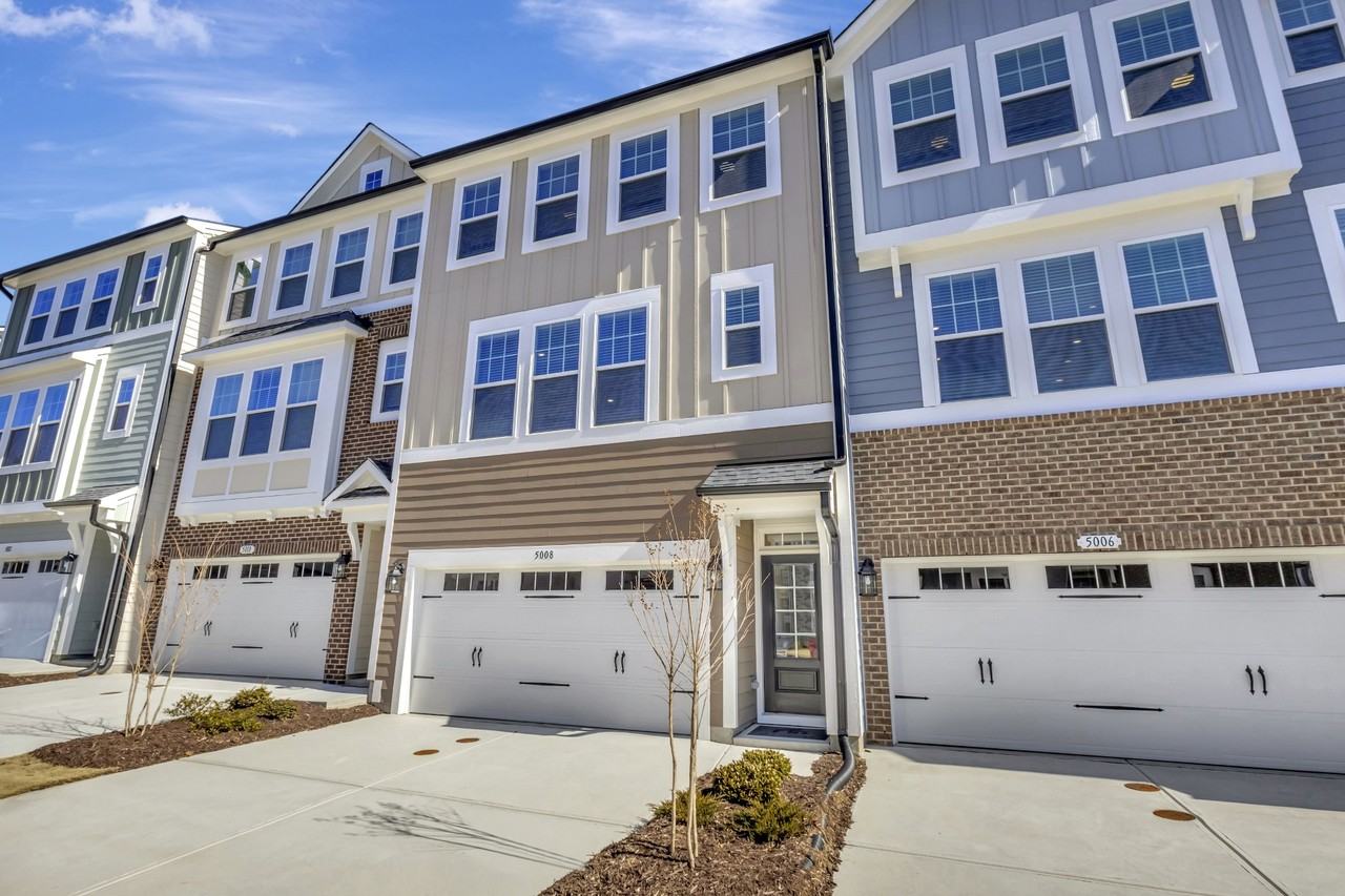 5008 Jowetts Walk Dr #1 - Photo 3 of 36