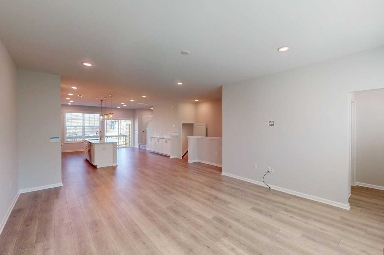 5008 Jowetts Walk Dr #1 - Photo 4 of 36