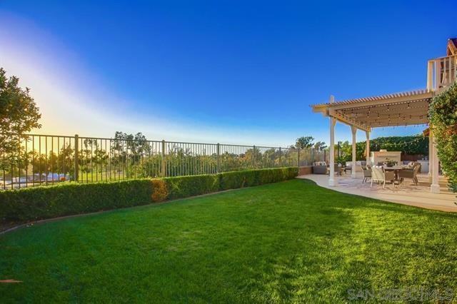 1463 Paseo De Las Flores #1 - Photo 5 of 39