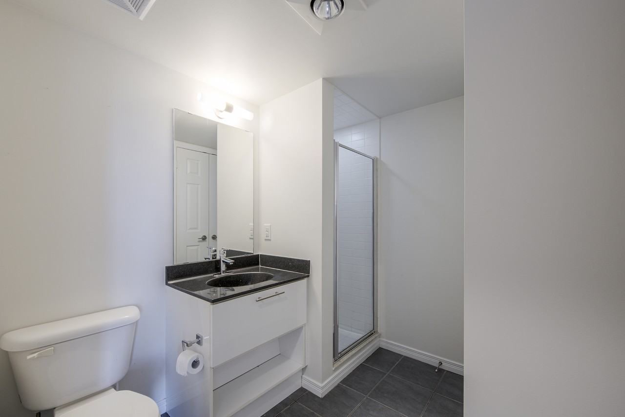 120 Apartment Building #902 - Photo 7 of 33