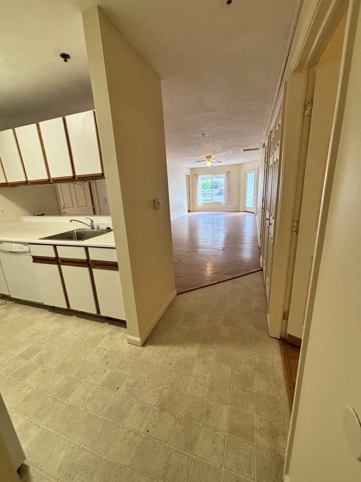 1101 University Commons Dr #1 - Photo 3 of 38