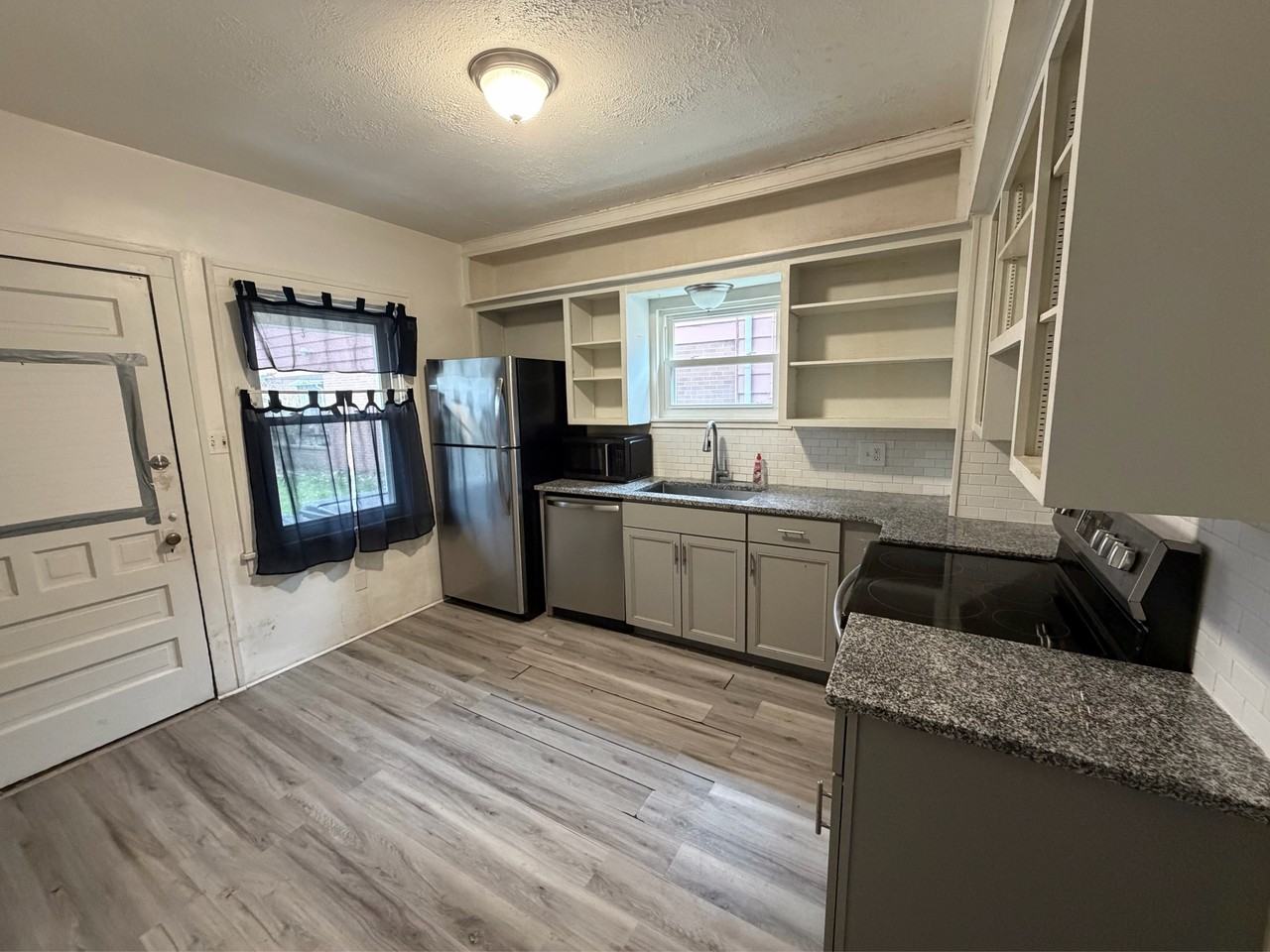 1859 Goleta Ave #1 - Photo 3 of 13