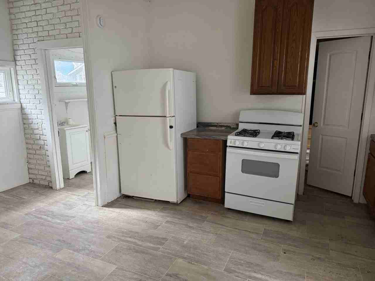 232 Sprague St #1 - Photo 4 of 20