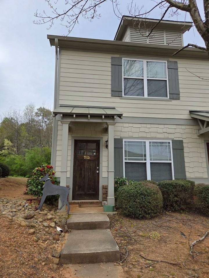 215 Oconee River Cir - Photo 3 of 13