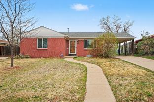 424 S Locust St #1 - Photo 1 of 1