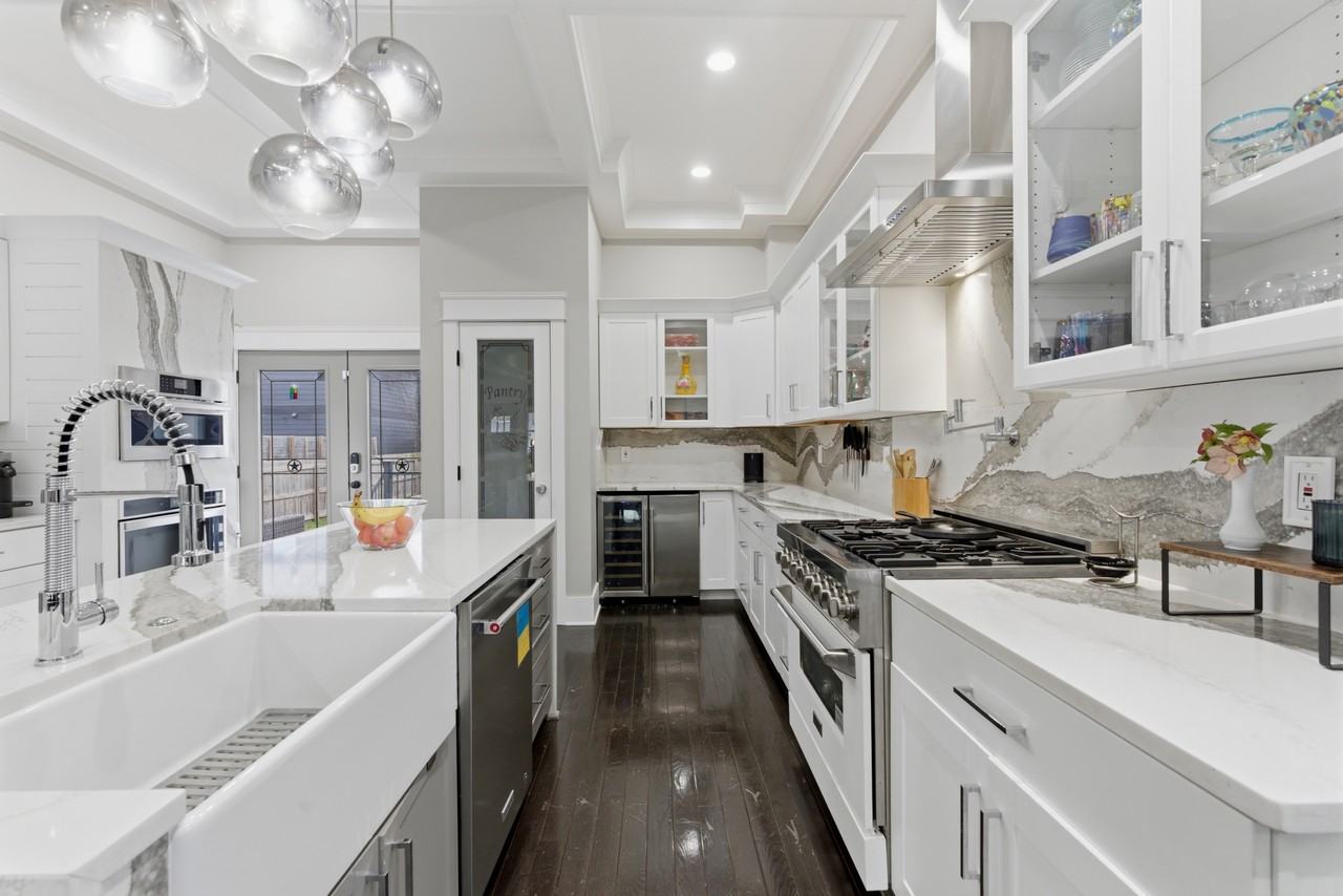 1105 Stockell St #1 - Photo 3 of 20