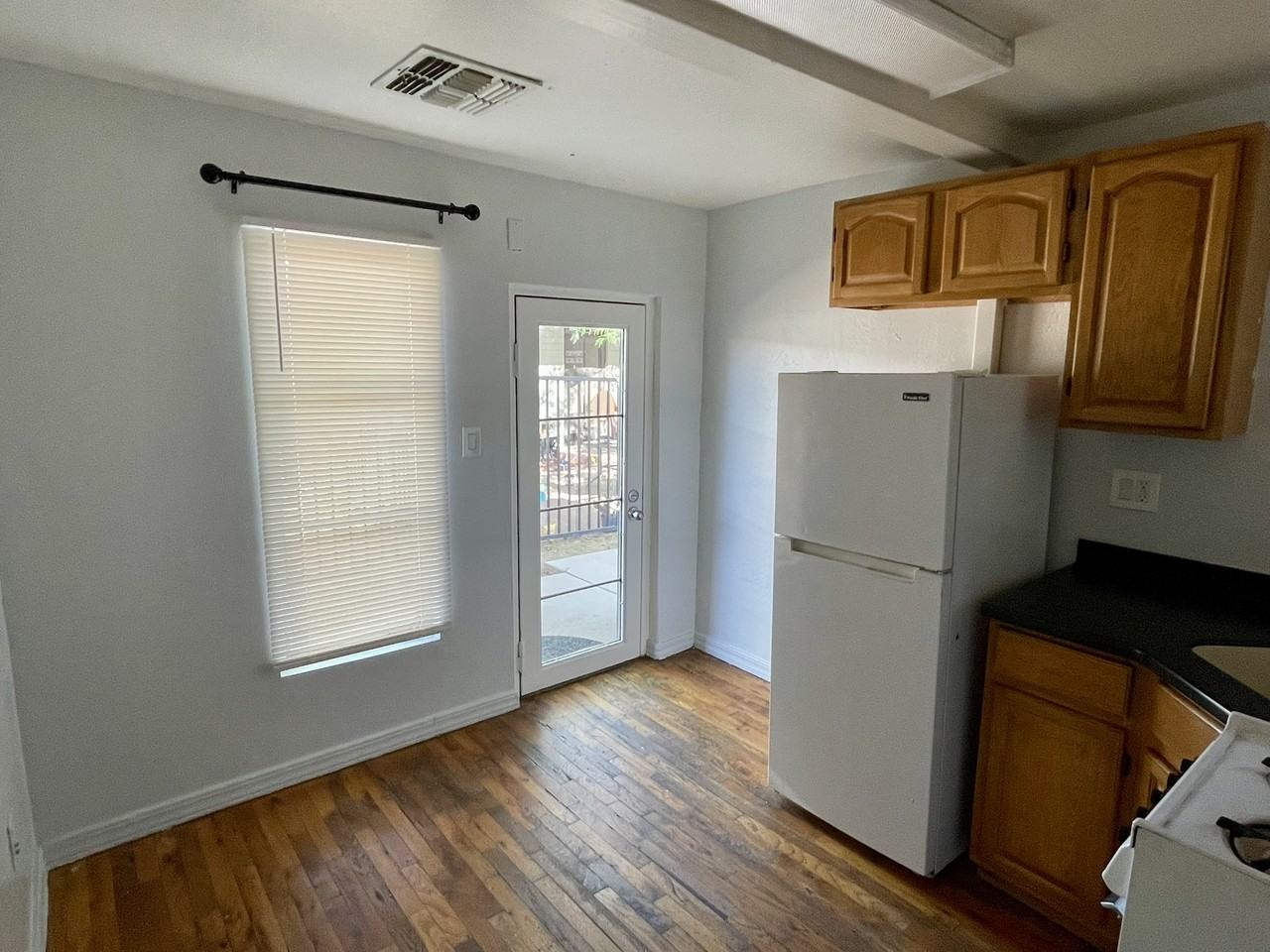 1216 W Roosevelt St #1216-2 - Photo 2 of 23