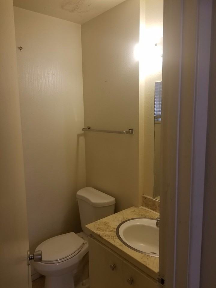 2121 Gold Ave SE - Photo 6 of 23