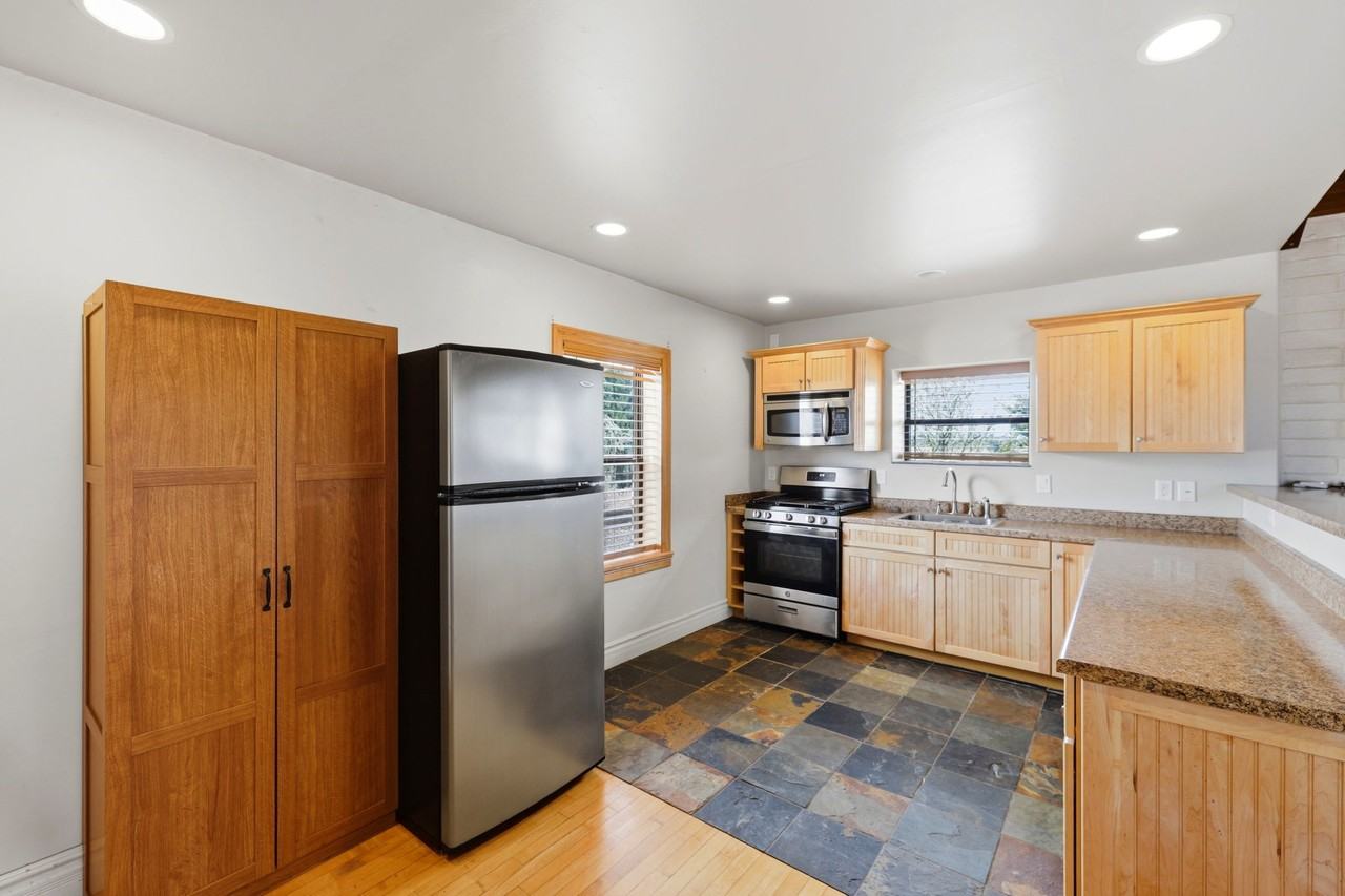 13750 E Mingus Vista Dr #1 - Photo 7 of 24