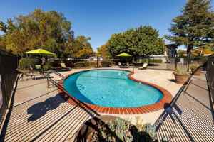 featured image of 1038 Catalina Dr