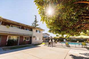 1038 Catalina Dr - Photo 1 of 1