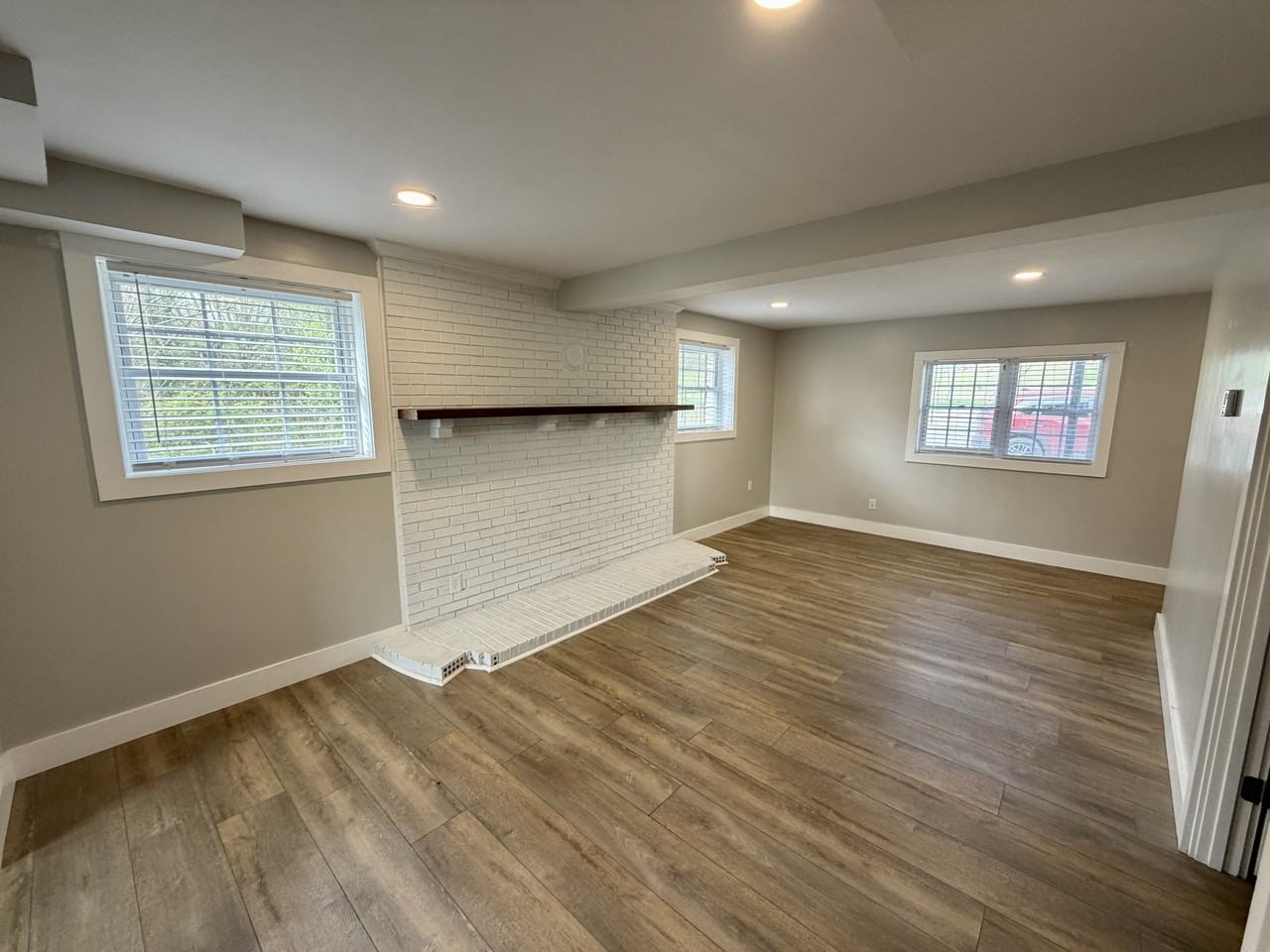 3321 Kentucky 1247 - C #C - Photo 4 of 10