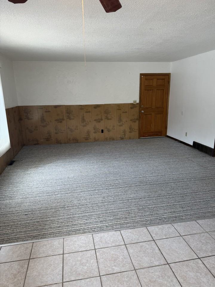 1218 E Wausau Ave #4 - Photo 2 of 9