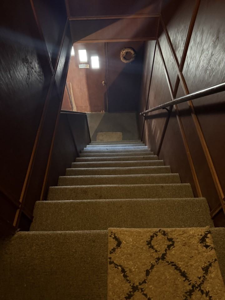 1218 E Wausau Ave #4 - Photo 7 of 9