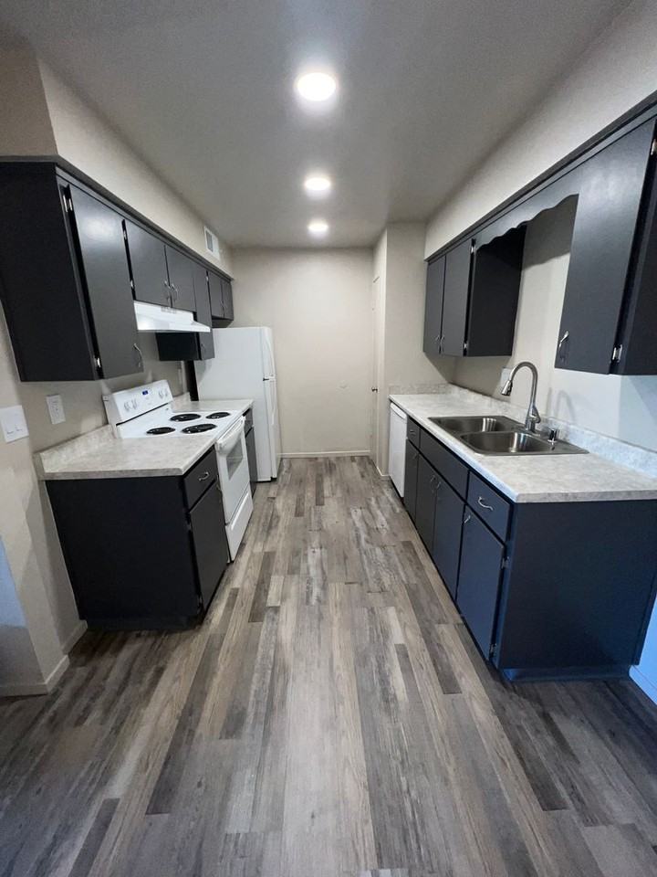 Tanglewood Apartments - Photo 2 of 2