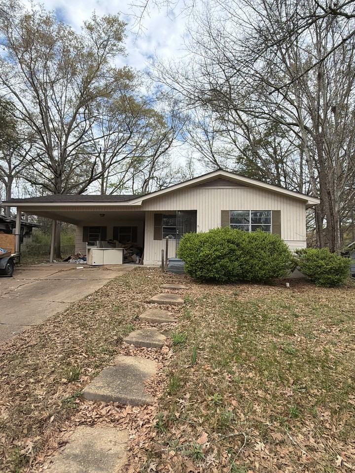 228 Catalina Cir #1 - Photo 2 of 13