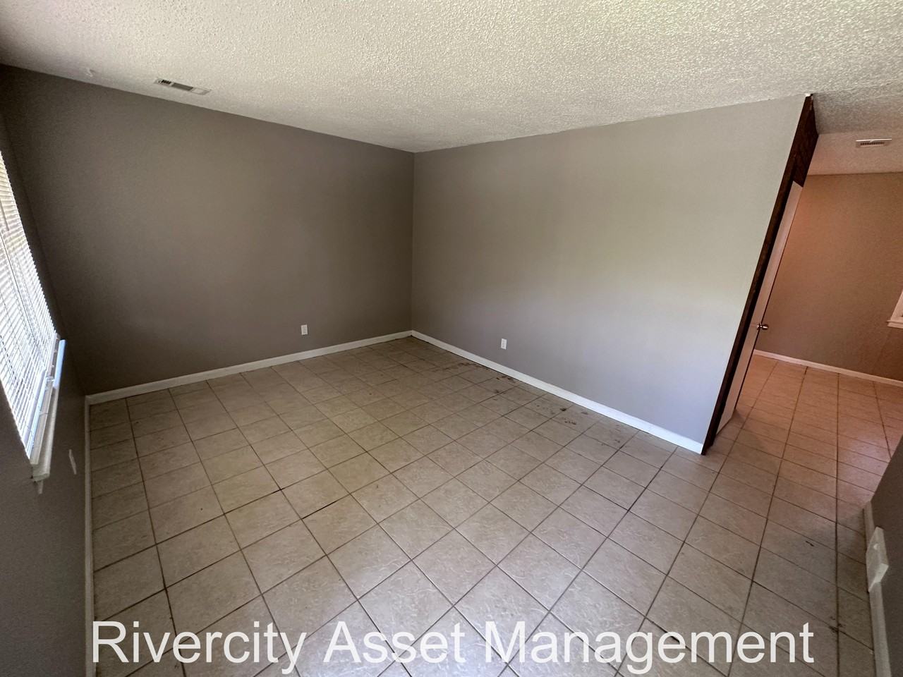 4180 Kerwin Dr #1 - Photo 2 of 10