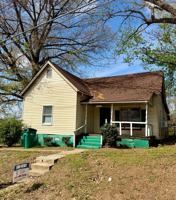 featured image of 207 S Hays Ave