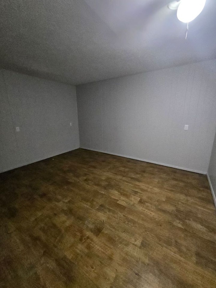 Cedars Apartments - Photo 7 of 27