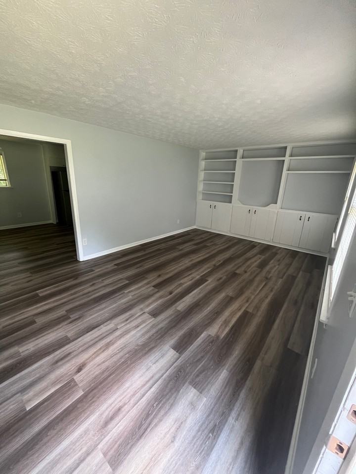 7299 Indian Hill Trl #1 - Photo 7 of 8