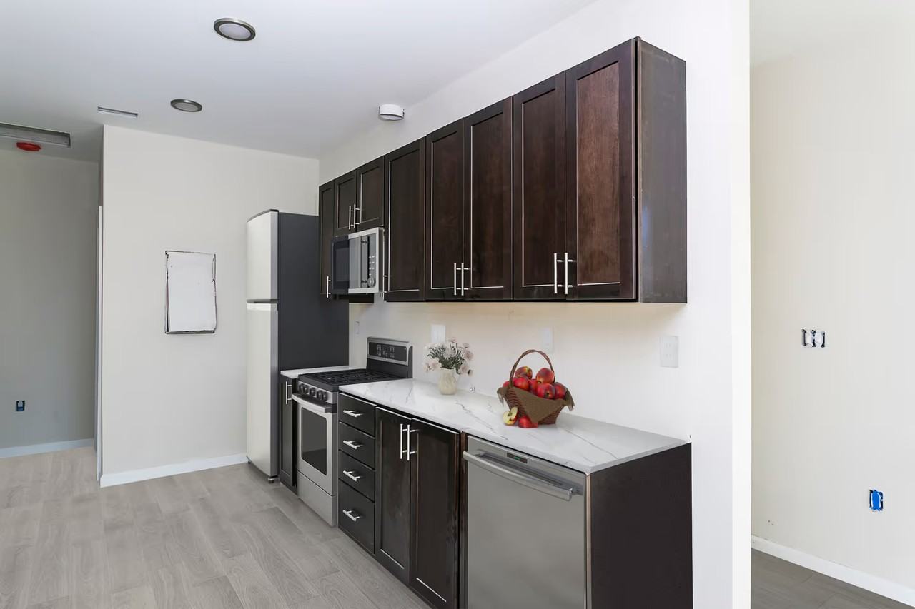 Townhomes along Hamilton Ave, MD! - Photo 5 of 35