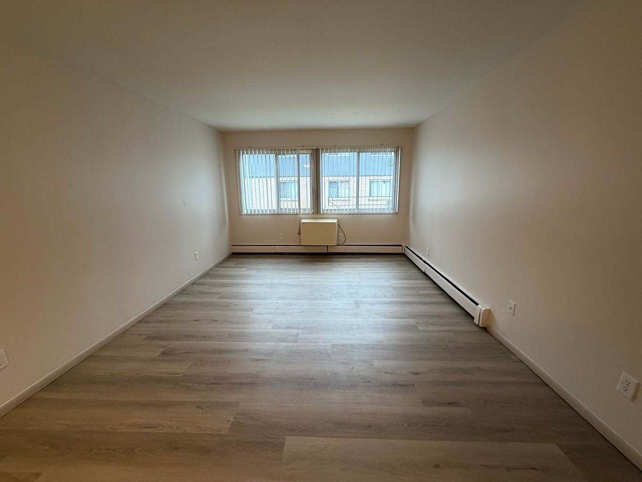 1680 Shawano Ave - Photo 3 of 20