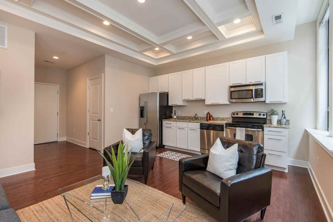 1501 Locust Street [Residential] - Photo 2 of 36
