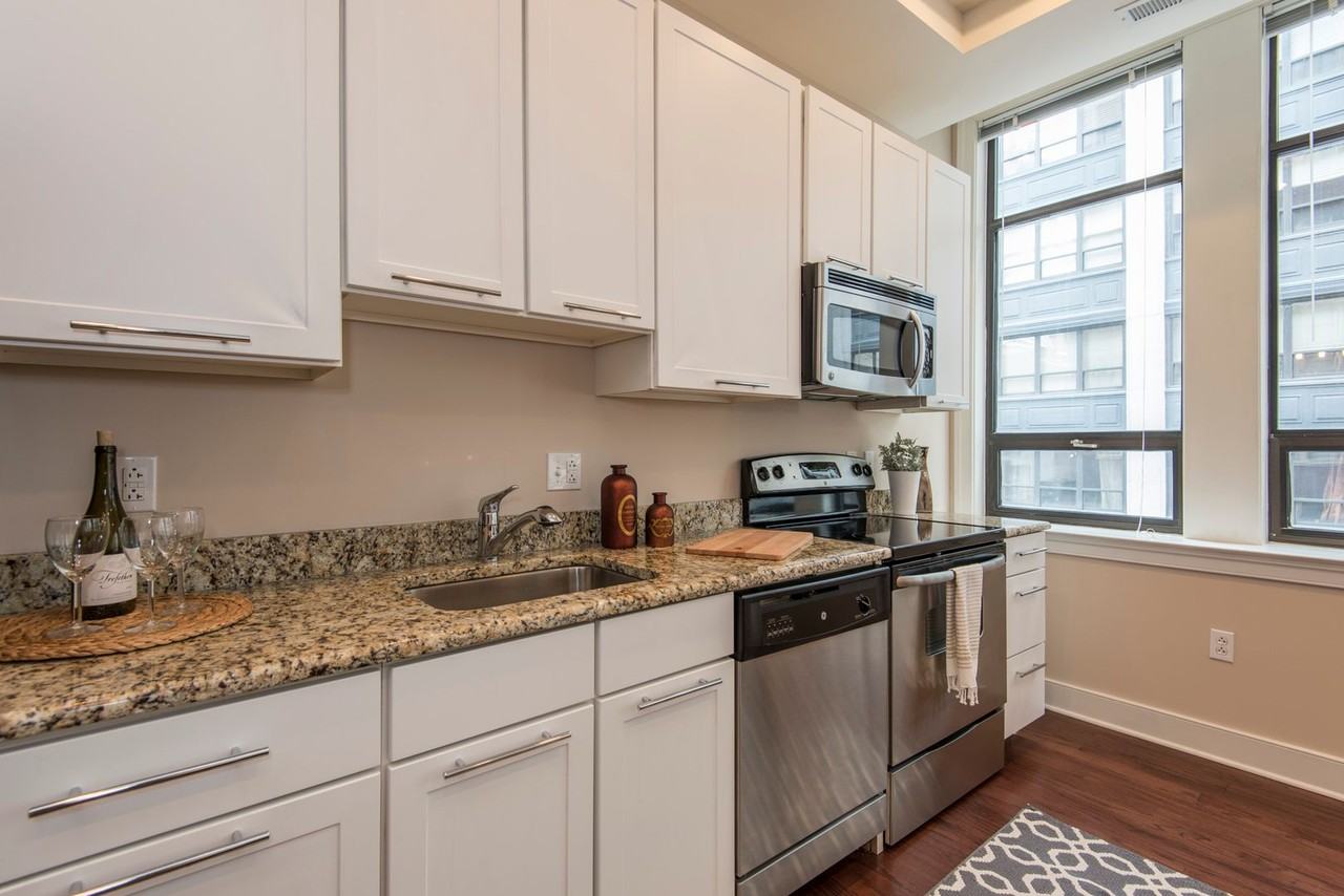 1501 Locust Street [Residential] - Photo 4 of 36