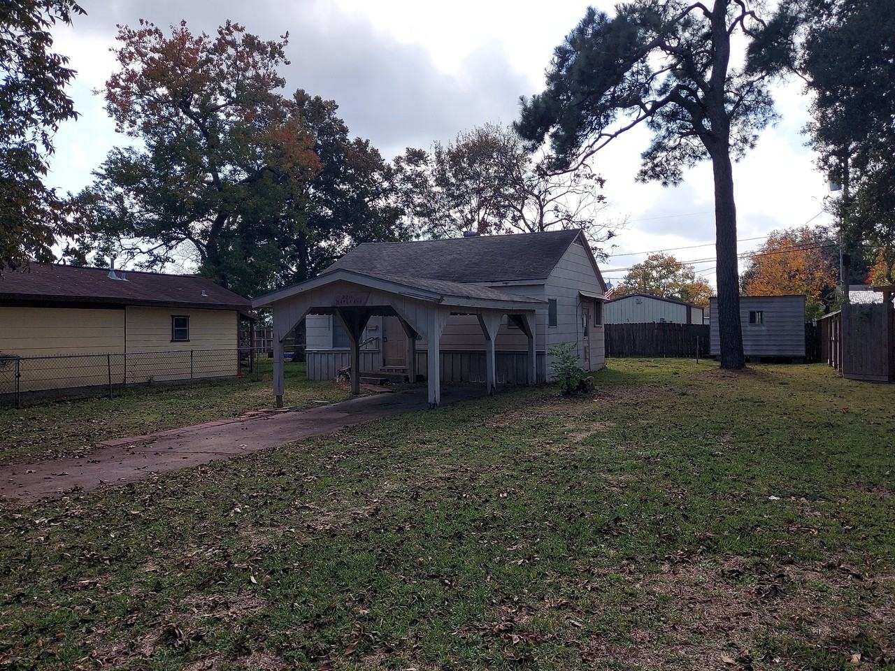 3211 Maple Ave #1 - Photo 6 of 8