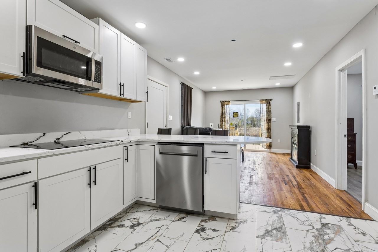 1428 24th StreetUnit B #1 - Photo 4 of 9