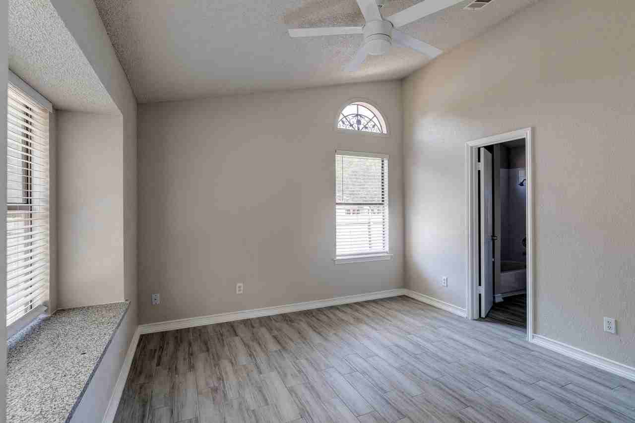 3401 Larkspur Way - Photo 6 of 9