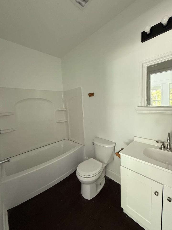 1401 9th Ave #1 - Photo 5 of 8