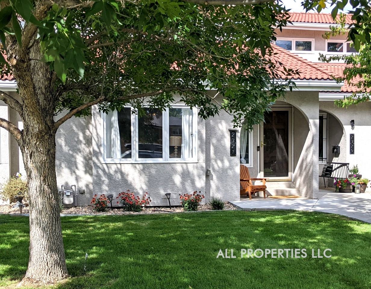 2321 Perry St #1 - Photo 6 of 38